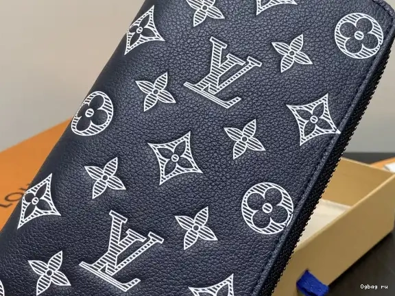 WALLET-10*20*2 ZIPPY cm LOUIS VUITTON 0521